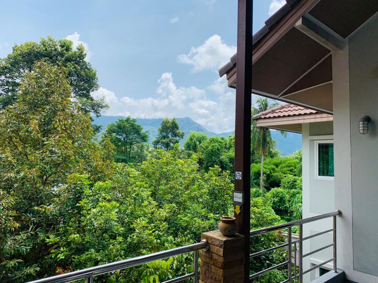 Baan Suan Khun Yaiy Hotell Ban Wang Takhrai Exteriör bild