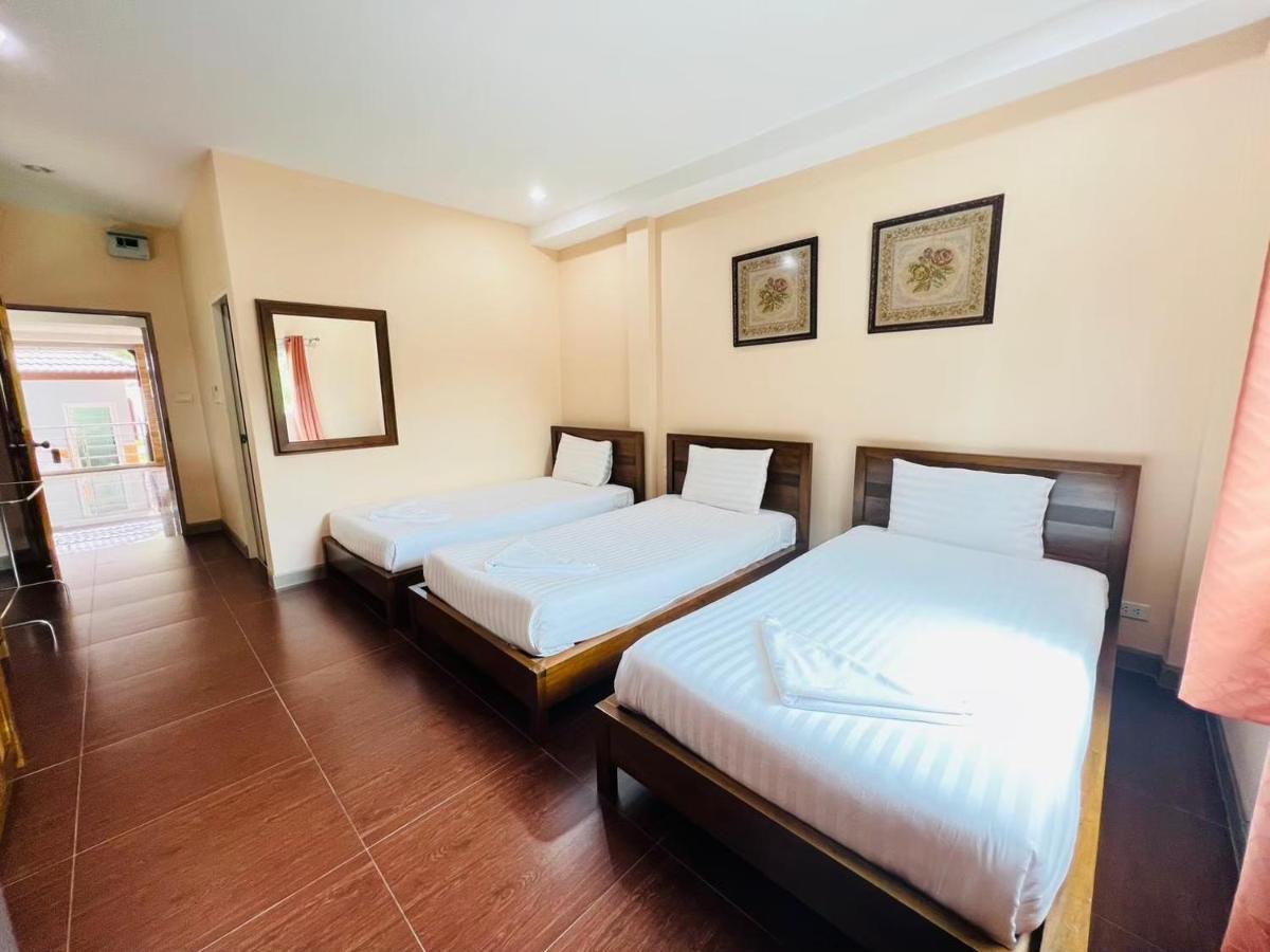 Baan Suan Khun Yaiy Hotell Ban Wang Takhrai Exteriör bild