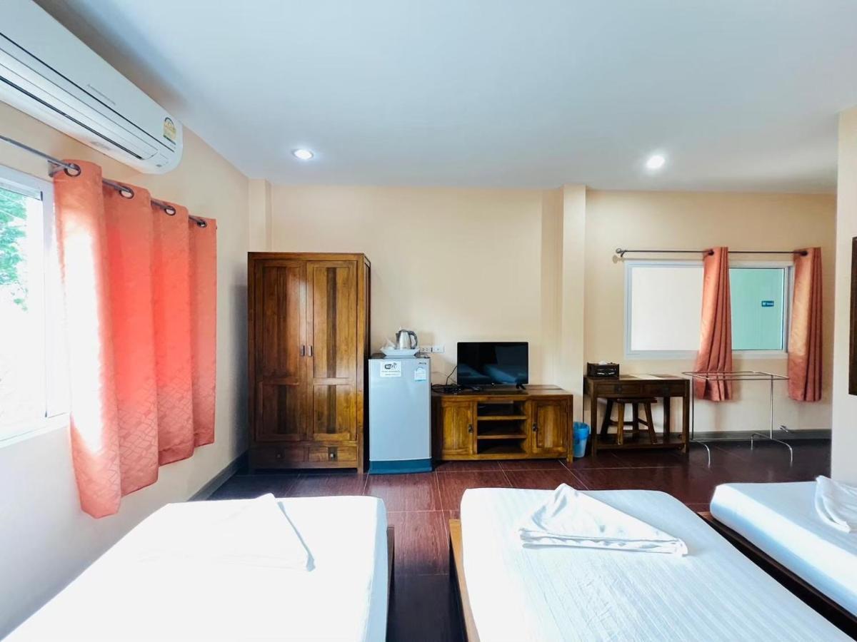 Baan Suan Khun Yaiy Hotell Ban Wang Takhrai Exteriör bild