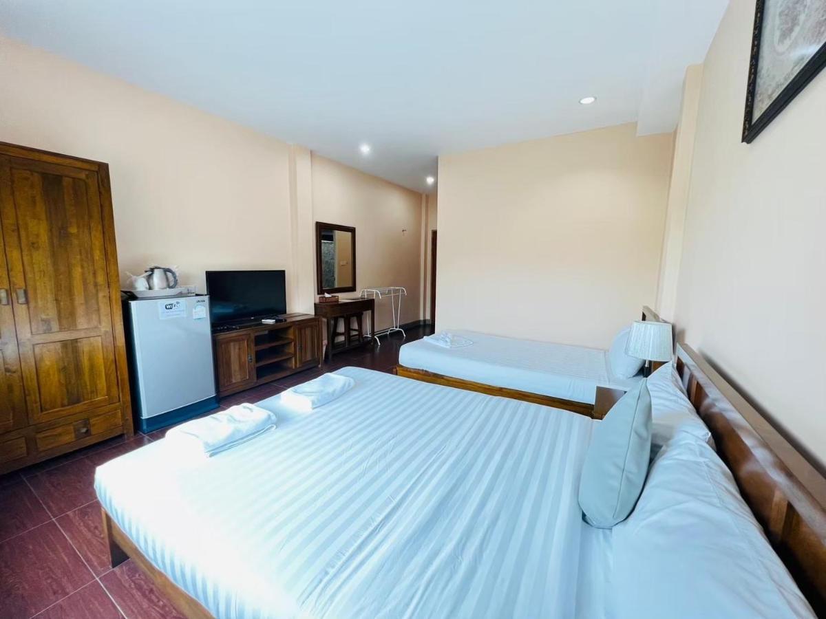 Baan Suan Khun Yaiy Hotell Ban Wang Takhrai Exteriör bild