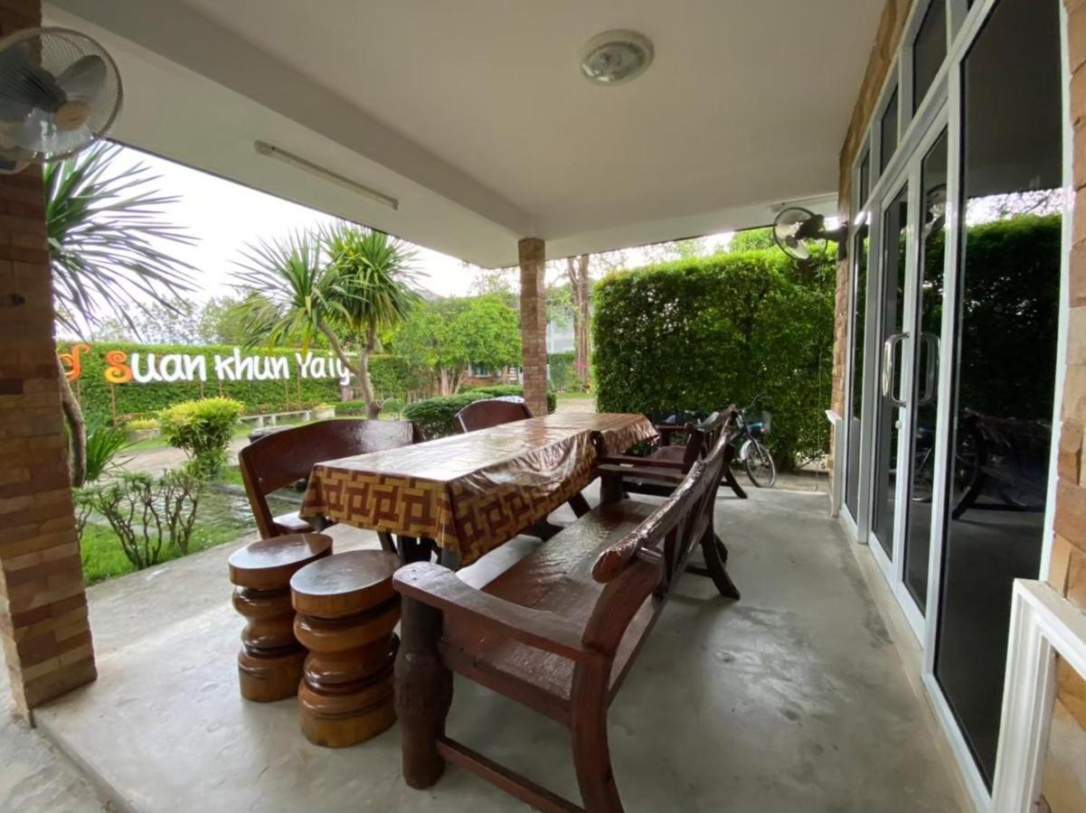 Baan Suan Khun Yaiy Hotell Ban Wang Takhrai Exteriör bild