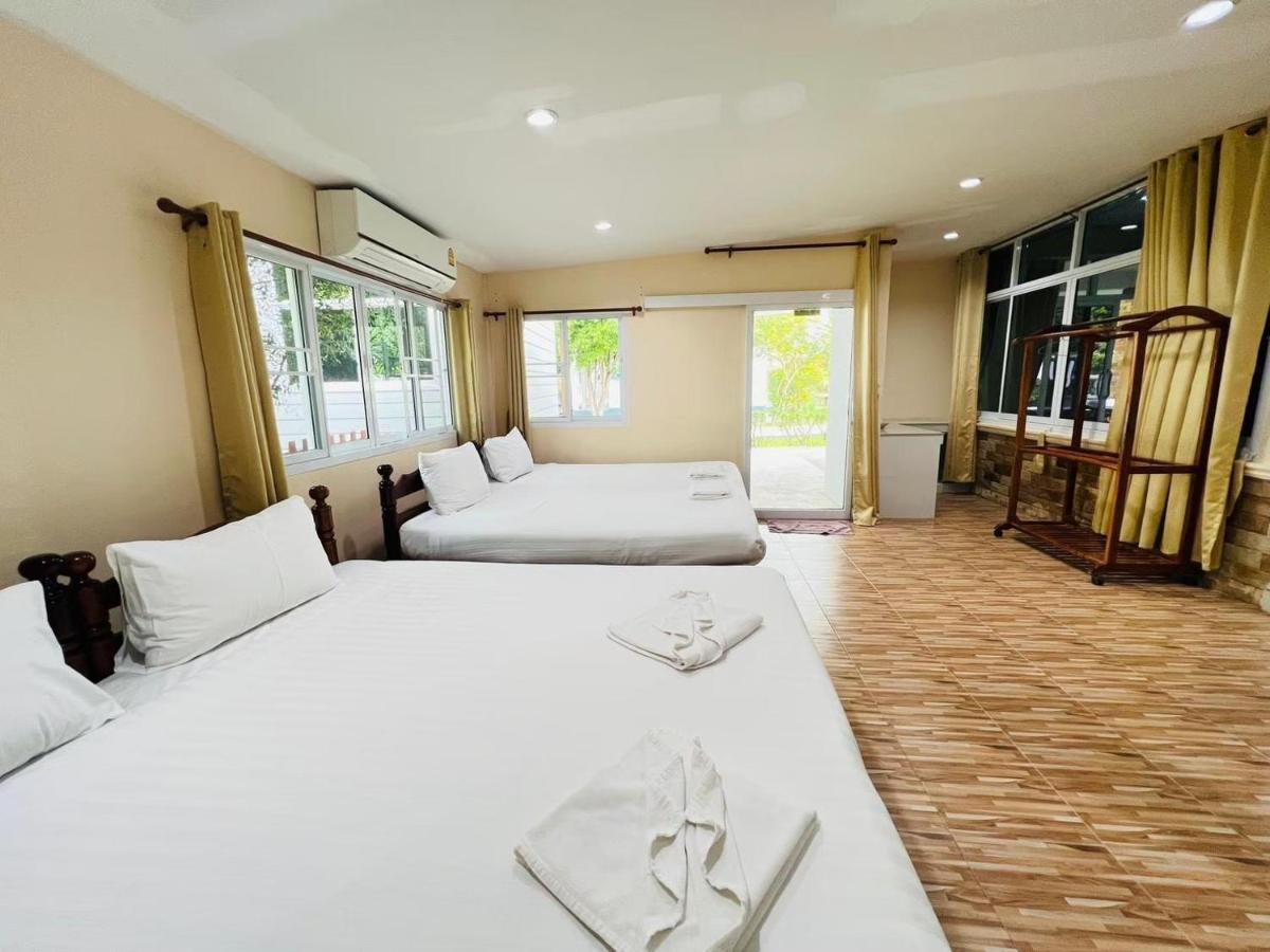 Baan Suan Khun Yaiy Hotell Ban Wang Takhrai Exteriör bild